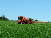 Herbicide application in soy cultivation
